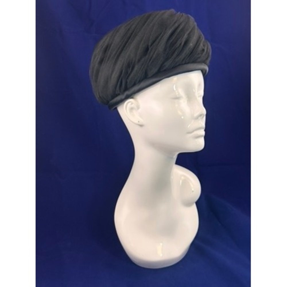Vintage 1960s Holt Renfrew Black Draped Hat Turban Style Textured Minimalist Hat - Picture 2 of 9